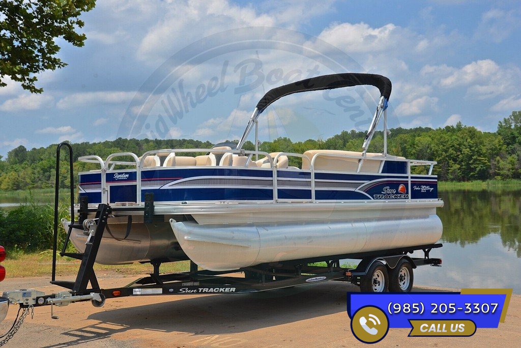 2022 SunTracker Party Barge 20 DLX